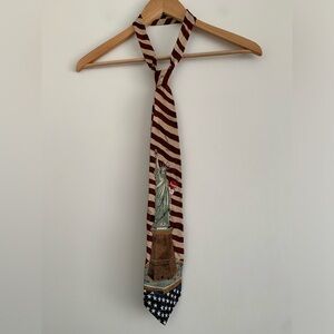Campbell soup Company 1995 lady liberty neck tie